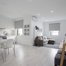 Apartment for rent for €1,400 per month in Porto, Rua de Santa Catarina