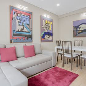 Apartment for rent for €10 per month in Porto, Rua da Alegria