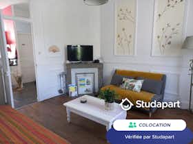 Отдельная комната сдается в аренду за 450 € в месяц в Chalon-sur-Saône, Rue de l'Alma