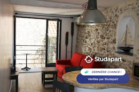 Apartamento para alugar por € 630 por mês em Antibes, Rue du Bas-Castelet