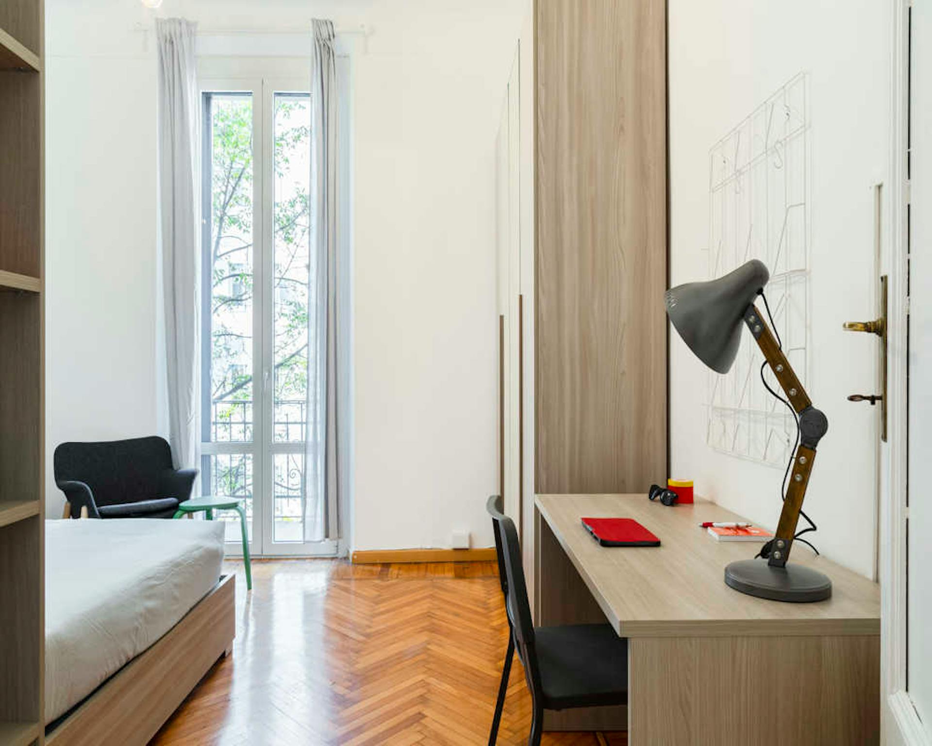 Via Antonio Bazzini, Milan preview