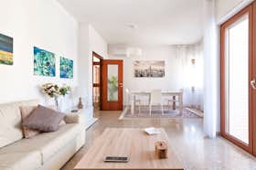 公寓 正在以 €1,600 的月租出租，其位于 Lecce, Via Cosimo di Palma