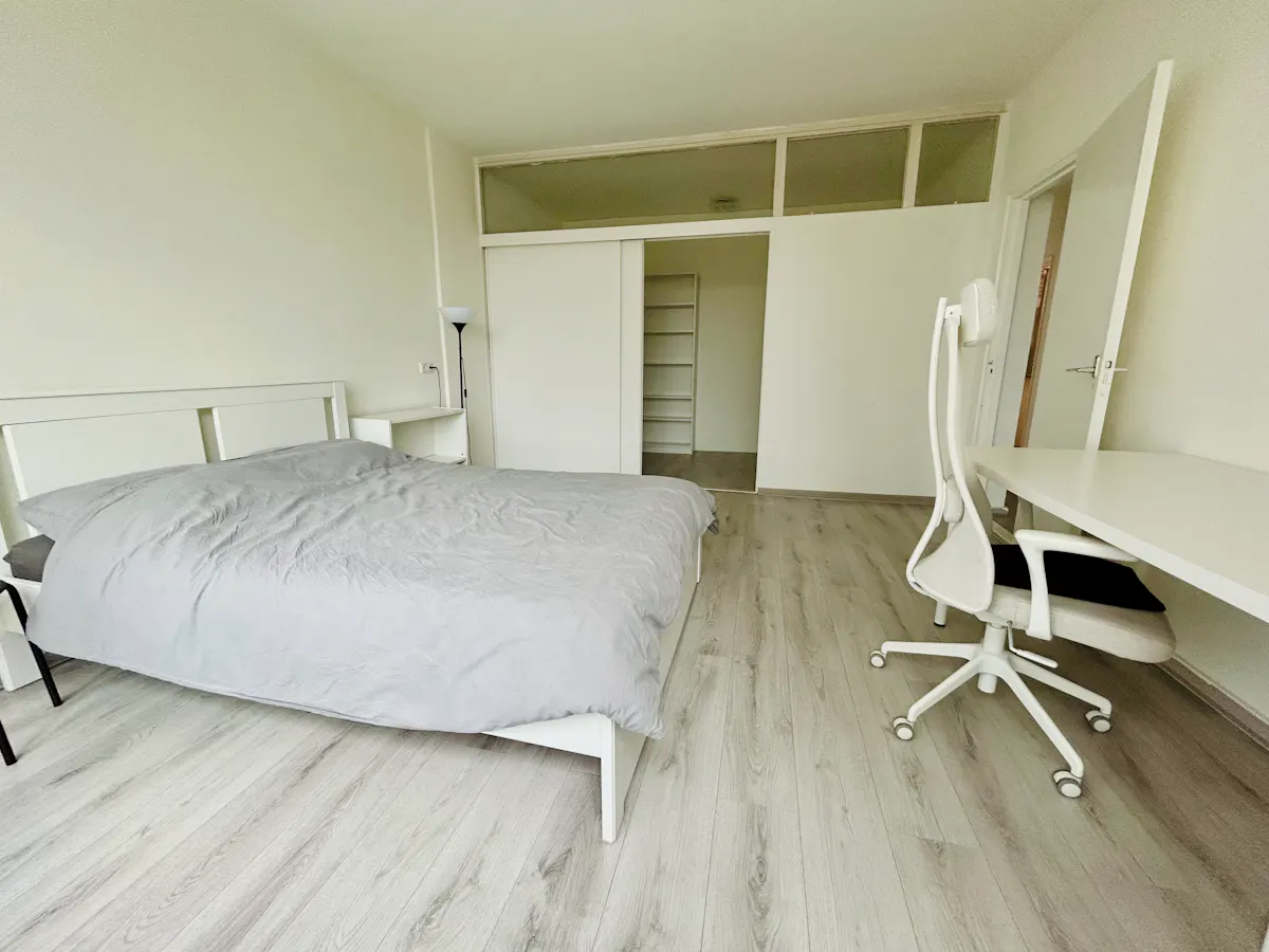 3-Bedroom Apartment in Jacob van Akenstraat, Rotterdam (1467467) ROOM