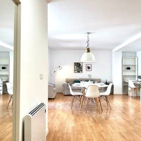 Apartment for rent for €1,300 per month in Valencia, Carrer Maximiliano Thous