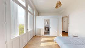 Приватна кімната за оренду для 480 EUR на місяць у Angoulême, Rue Waldeck-Rousseau