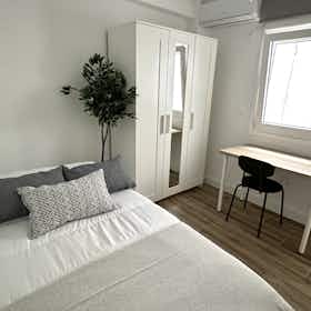 Отдельная комната сдается в аренду за 315 € в месяц в Córdoba, Calle Conquistador Benito de Baños