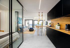 Apartament de închiriat pentru 2.300 EUR pe lună în Sesimbra, Rua Varandas do Mar