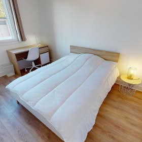 Private room for rent for €474 per month in Saint-Martin-d’Hères, Place de la République