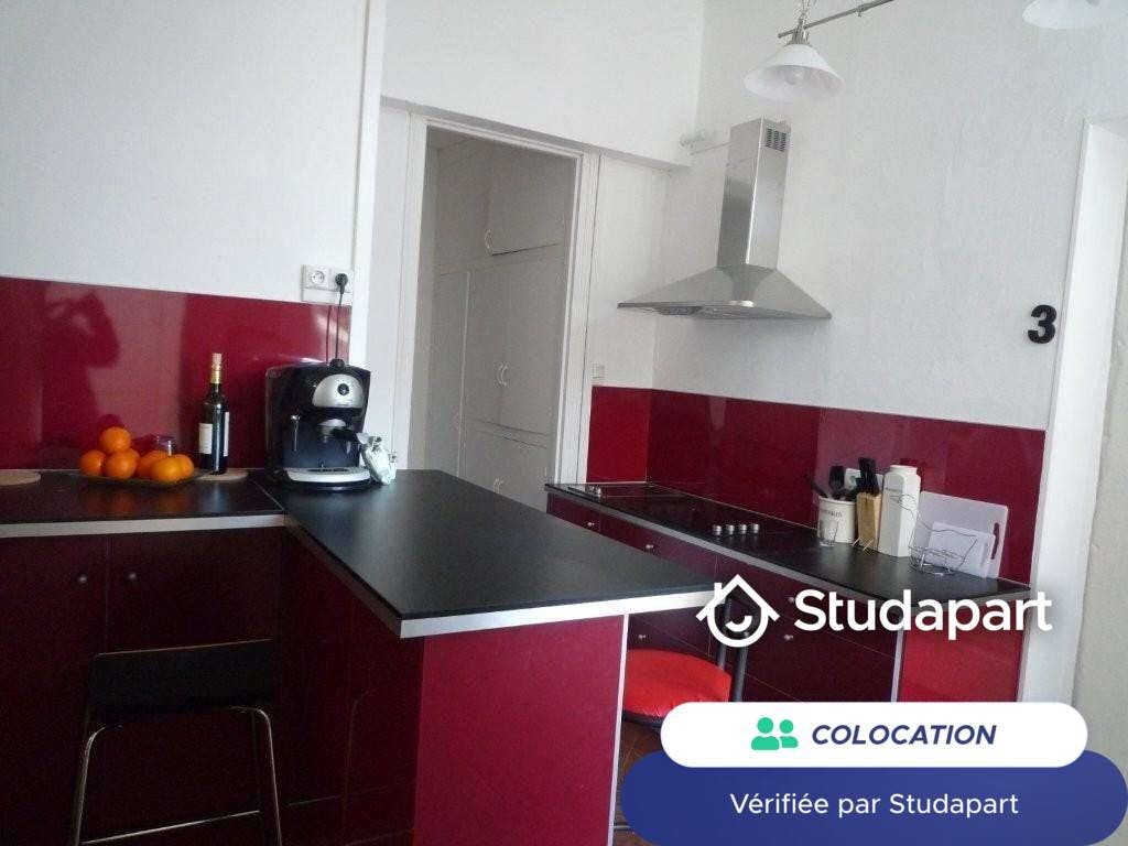 Private room for rent for €380 per month in Compiègne, Rue de Bouvines
