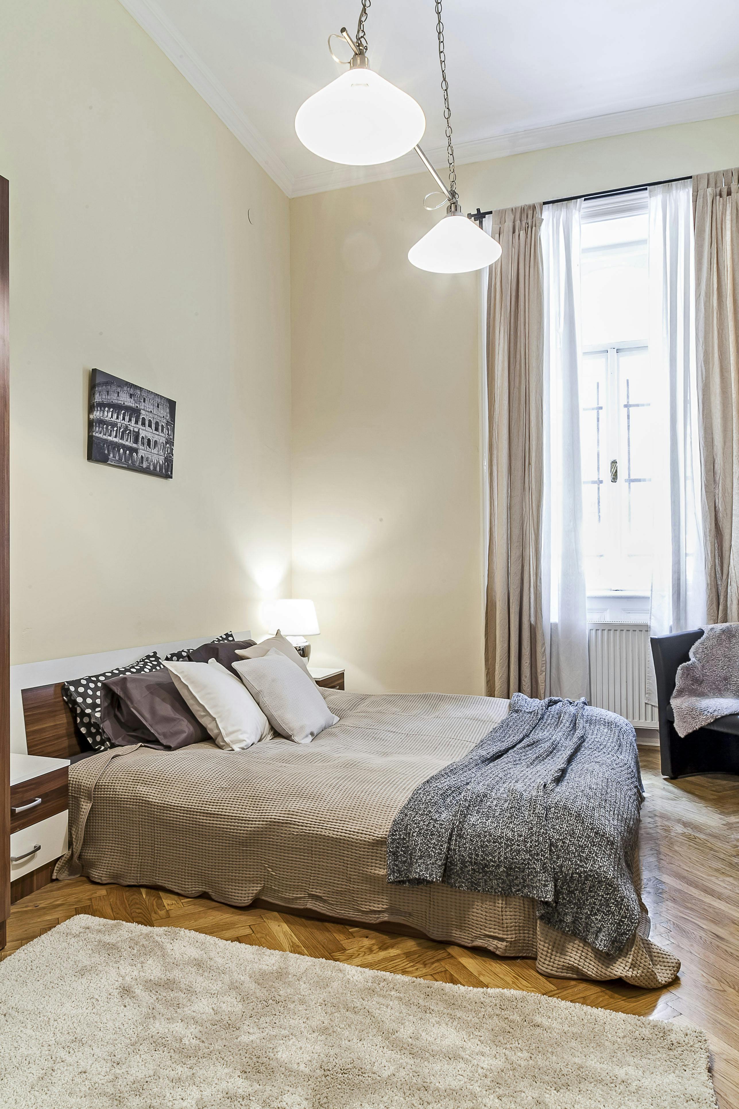 Bihari János utca, Budapest preview