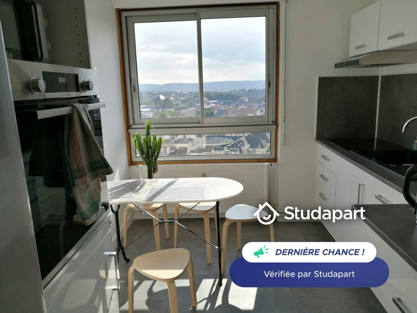 Apartamento en alquiler por 1190 € al mes en Metz, Rue du Cambout