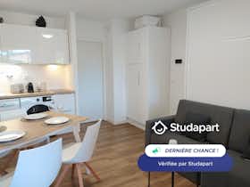 Apartament de închiriat pentru 750 EUR pe lună în Saint-Raphaël, Allée Muirfield