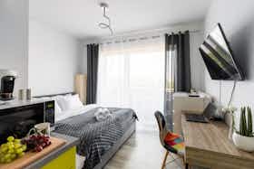 单间公寓 正在以 PLN 6,000 的月租出租，其位于 Warsaw, ulica Dionizosa
