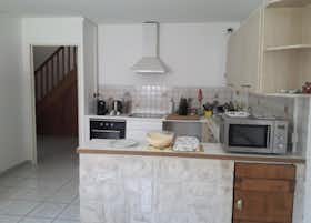 Private room for rent for €470 per month in Saint-Symphorien-d’Ozon, Rue de Selins