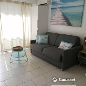 Apartamento for rent for 645 € per month in Vallauris, Avenue Pierre Semard