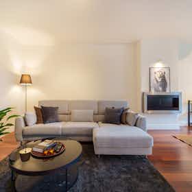 Appartamento in affitto a 2.000 € al mese a Antwerpen, Carnotstraat