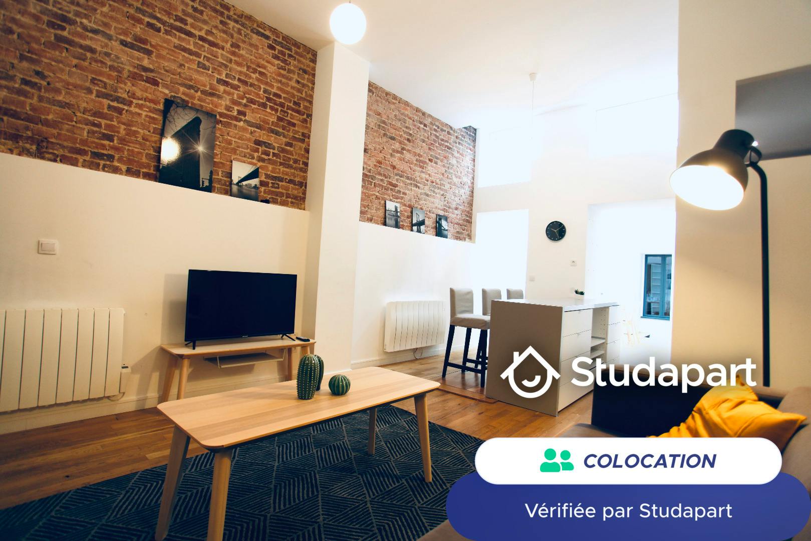 Private room for rent on Rue de Wazemmes, Lille - View 3