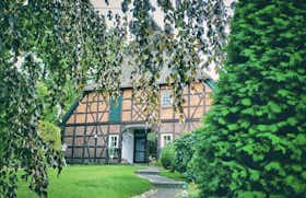 Casa para alugar por € 1.900 por mês em Stelle, Zur Wassermühle