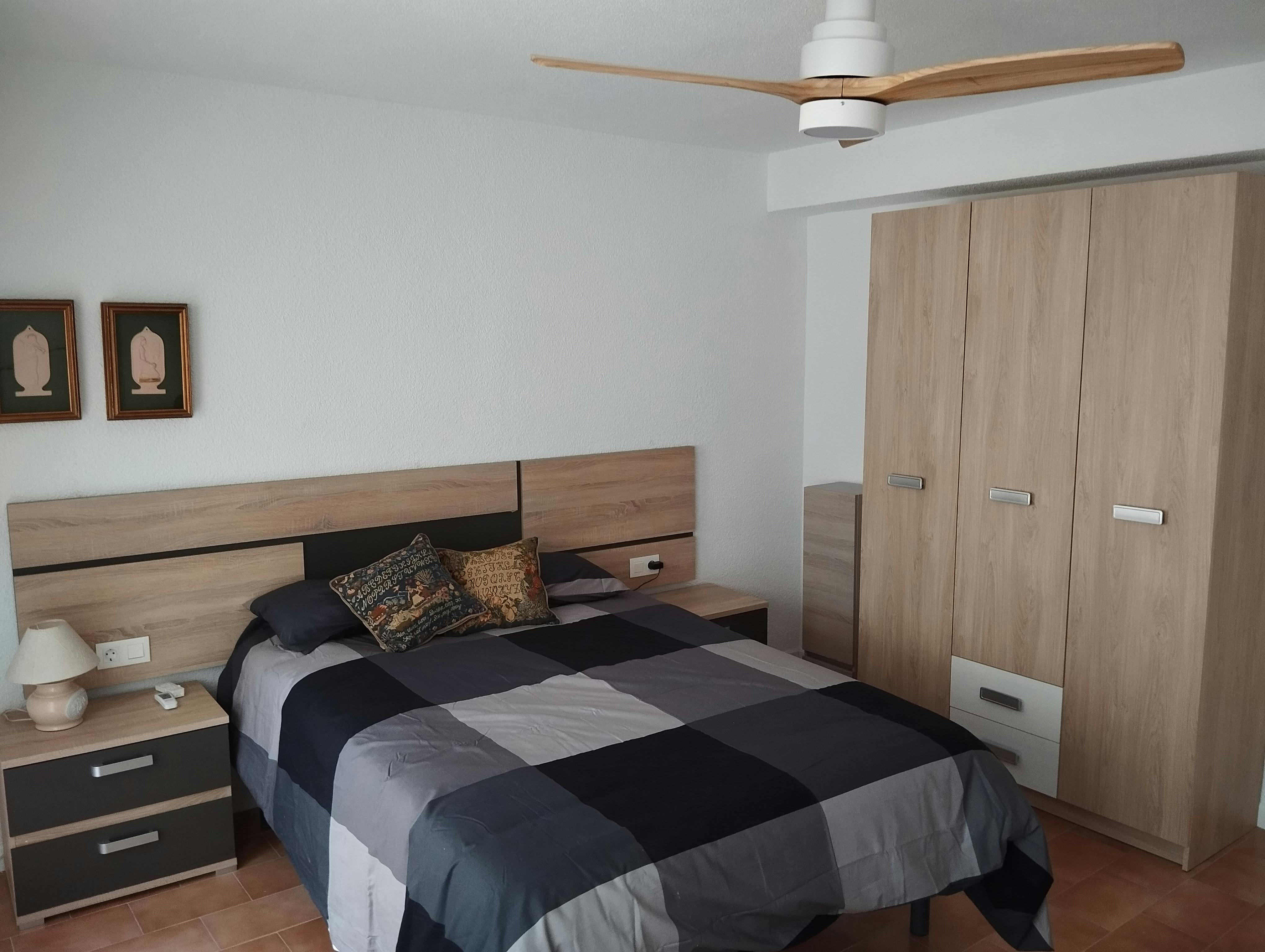 Private room for rent for €360 per month in Murcia, Calle Mateos