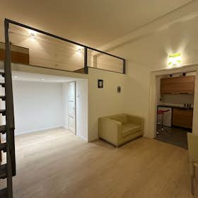 Studio for rent for €650 per month in Budapest, Hársfa utca