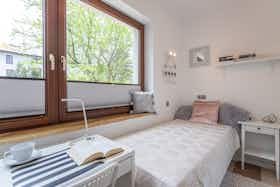 私人房间 正在以 PLN 1,720 的月租出租，其位于 Warsaw, ulica Władysława Orkana