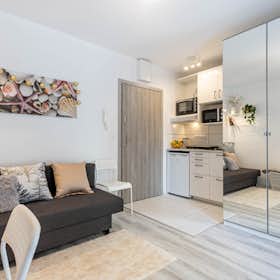 Monolocale for rent for 637 € per month in Warsaw, ulica Koprzywiańska