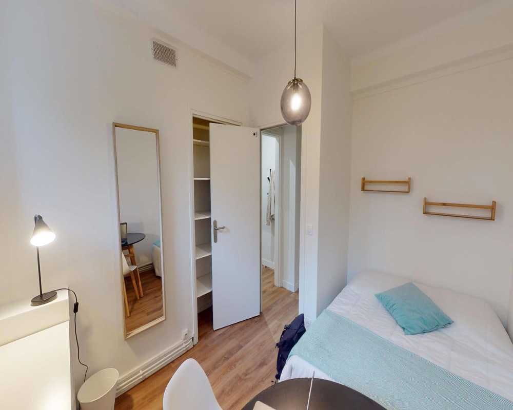 Single room Paris, 9m² — photo 37