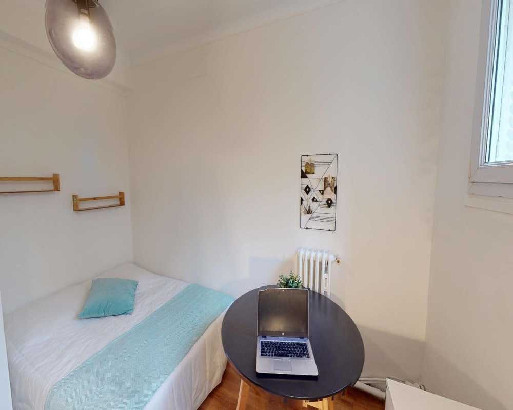 Single room Paris, 9m² — photo 23