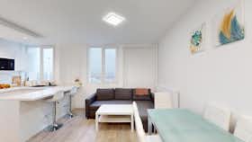 公寓 正在以 €950 的月租出租，其位于 Mons-en-Barœul, Rue de Normandie