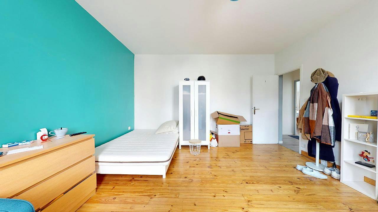Private room for rent on Rue de Wazemmes, Lille - Vue 4