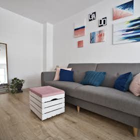 Apartment for rent for PLN 10,805 per month in Warsaw, ulica Środkowa