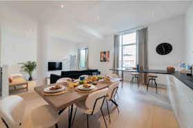 公寓 正在以 €2,510 的月租出租，其位于 Forest, Avenue Molière