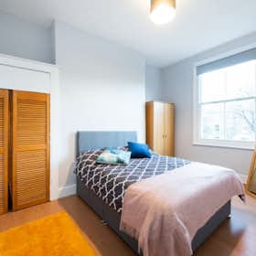 Private room for rent for £1,151 per month in London, Burnley Road