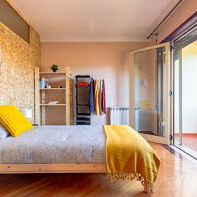 Private room for rent for €640 per month in Porto, Rua de São Tomé