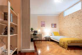 Private room for rent for €460 per month in Porto, Rua de São Tomé