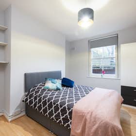 Private room for rent for £1,053 per month in London, Burnley Road