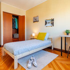 Private room for rent for €640 per month in Porto, Rua de São Tomé