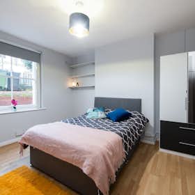 Chambre privée for rent for 1 053 £GB per month in London, Burnley Road