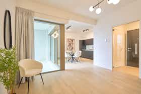 Apartment for rent for €2,151 per month in Auderghem, Avenue Edmond van Nieuwenhuyse