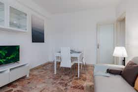 公寓 正在以 €1,280 的月租出租，其位于 Pisa, Via degli Ontani
