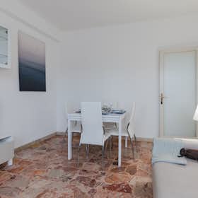 Apartament de închiriat pentru 1.280 EUR pe lună în Pisa, Via degli Ontani