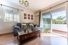 公寓 正在以 €1,300 的月租出租，其位于 Torremolinos, Avenida Carlota Alessandri