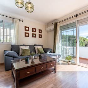 Apartment for rent for €1,300 per month in Torremolinos, Avenida Carlota Alessandri