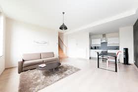 Appartement à louer pour 1 370 €/mois à Liège, Rue de l'Université