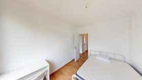 Pokój prywatny do wynajęcia za 300 € miesięcznie w mieście Saint-Étienne-du-Rouvray, Rue des Alpes