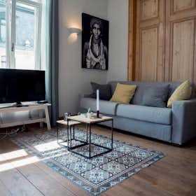 Apartamento for rent for 1600 € per month in Brussels, Rue Grétry