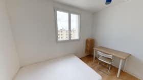 WG-Zimmer zu mieten für 466 € pro Monat in Rennes, Rue Perrin de La Touche