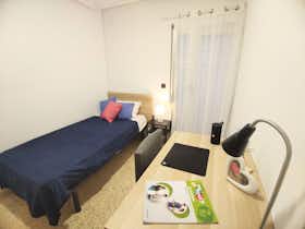Pokój prywatny do wynajęcia za 390 € miesięcznie w mieście Burjassot, Carrer Isaac Peral
