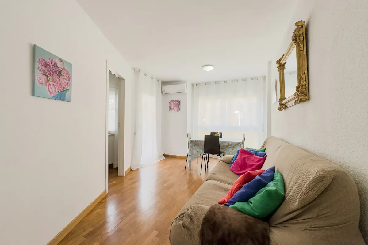4-Bedroom Apartment in Passeig de la Mare de Déu del Coll, Barcelona (1469662) ROOM