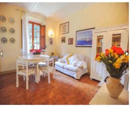 Apartament de închiriat pentru 1.200 EUR pe lună în Siena, Via Fiorentina